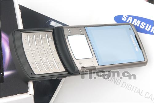 U900