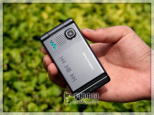 时尚双雄索爱翻盖W380c与Z555i对比(2)