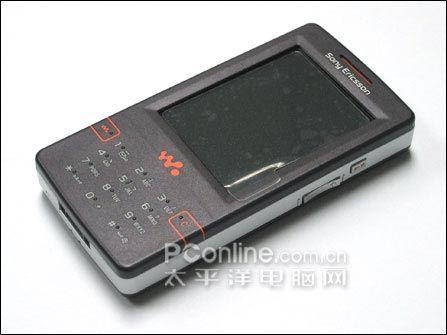 4GB内存索尼爱立信音乐W958c售1899元