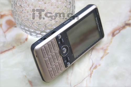Ʒ��UIQ��Ѫͳ���ᰮ����G700ȫ������