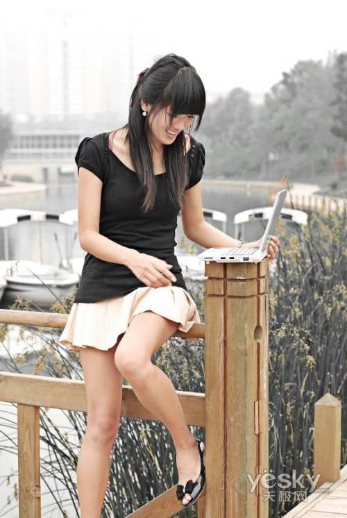 ���⣺��������Я�� ������Ů������Ƽ� 
ʱ�䣺2008-7-11 8:55:13