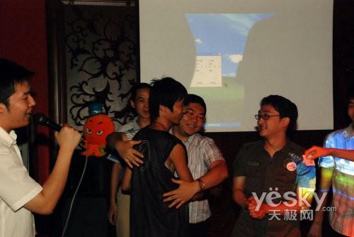 网友乐翻天!天极HTPC试听体验会纪实(图)