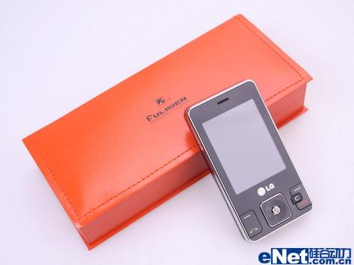 完美视界 LG滑盖500万像素KC550评测_手机