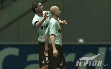 比FIFA真实N倍 PES2009从入门到精通(3)_硬