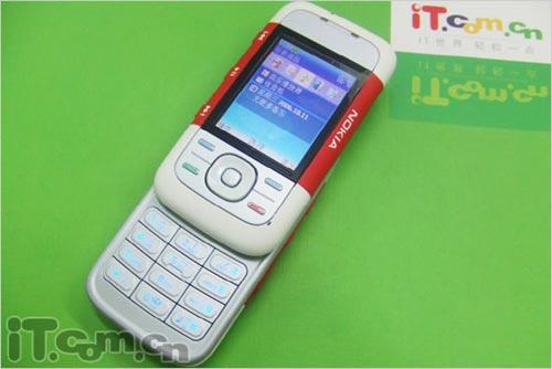 终跌破四位数 诺基亚5300直击冰点价_手机