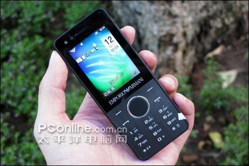 平民奢华机三星阿玛尼M7500仅1980元