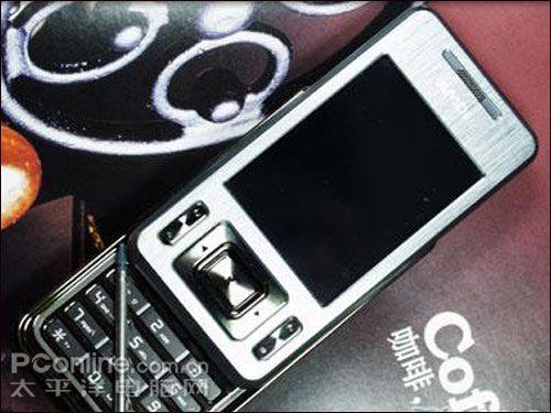 2.4��Q�����¶�ý�廬��A518��499