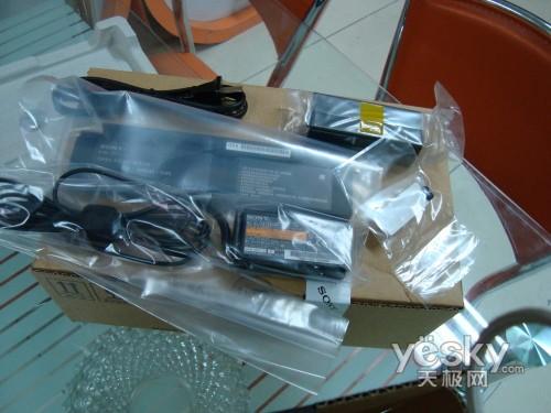 时尚精灵 索尼P系列口袋本抵京开卖 南通门户