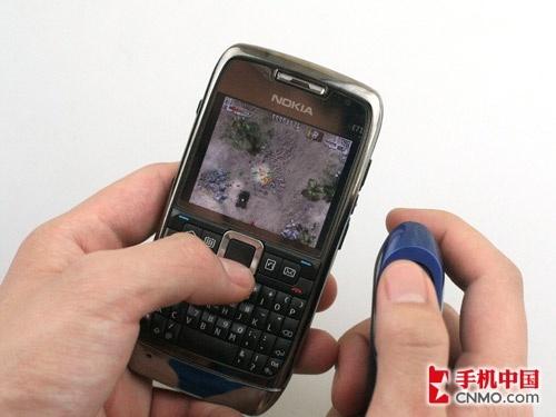 玩点多多 诺基亚E71无线游戏手柄试用_手机