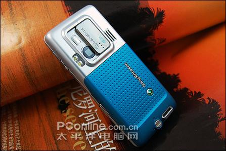 难挡诱惑索爱三防拍照C702仅1099元