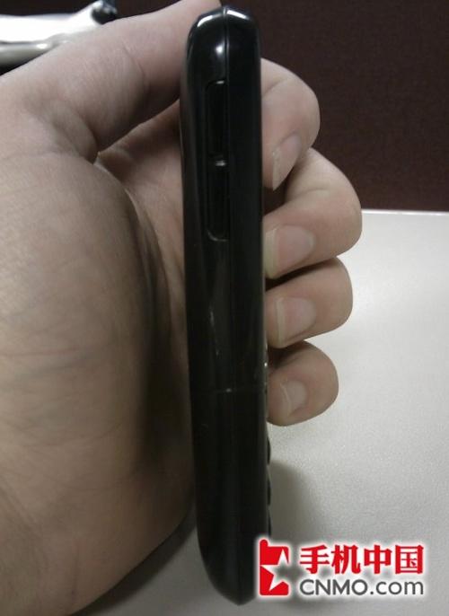 HTC全键盘WM新机Willow曝光(组图)