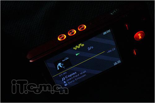 新一代音乐皇帝 索爱全能滑盖W995评测(9)_手机