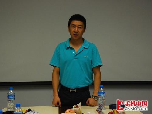 CNMO总经理于忠国为LG GC900e品鉴致辞_手机