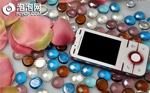 娱乐无限综合体索尼爱立信Yari评测
