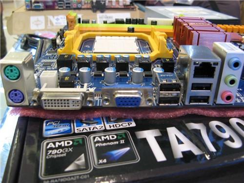 多核平民价 不到600元选配4核CPU主板_硬件