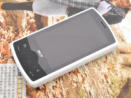 3.2英寸屏幕Acer超值智能机E100评测
