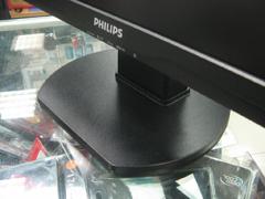 ���ĵͼ۷�����LED����19��������