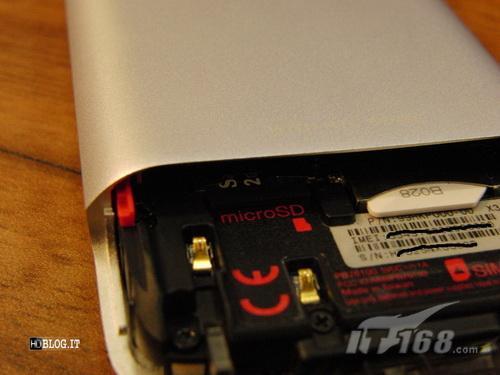 �¹ȸ�Ӣ�۳���HTCHero�Ա�Legend(2)