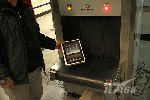 厕所比床上爽苹果iPad十场景真人测试