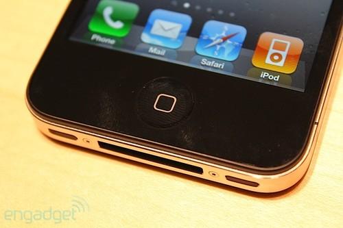 全方位提升 苹果iPhone 4黑色真机图赏_手机