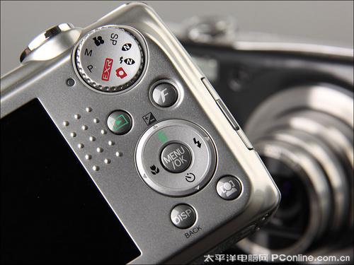 12倍光学变焦镜头 高性能富士F75EXR评测(3