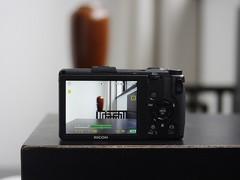 市售DC最大光圈 暴强F1.9理光GRDIII发布 