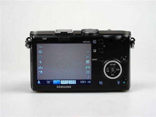 配20-50mm镜头三星NX100套机3699元