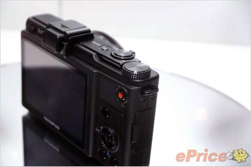 f1.8大光圈 奥巴XZ1或在CES正式发布 