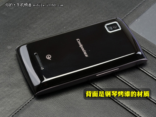 GSM/EVDO双模单待酷派智能机D5800图赏(2)