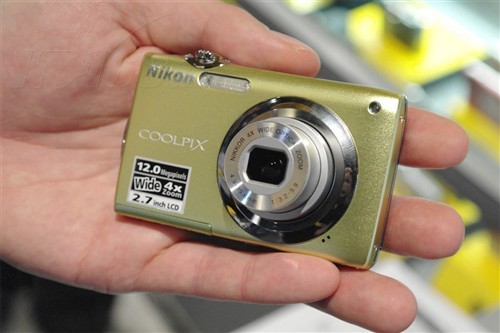 С��ʱ�п�Ƭ�῵S3000���±���750Ԫ