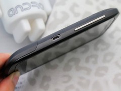 2.3安卓强机 HTC Desire S热卖2950元 