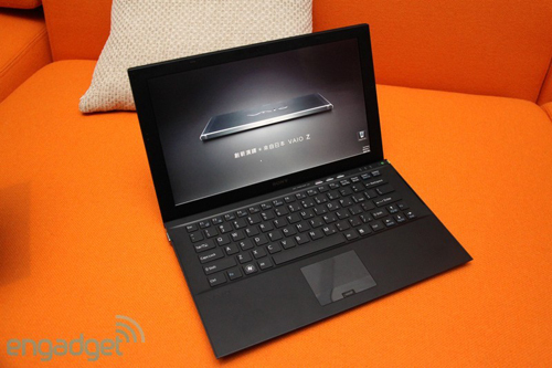 配标准电压CPU 超薄Sony VAIO Z香港发布_笔
