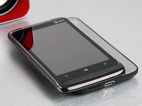 1GHzâ��ϵͳ HTC 7 Surround��1799Ԫ 