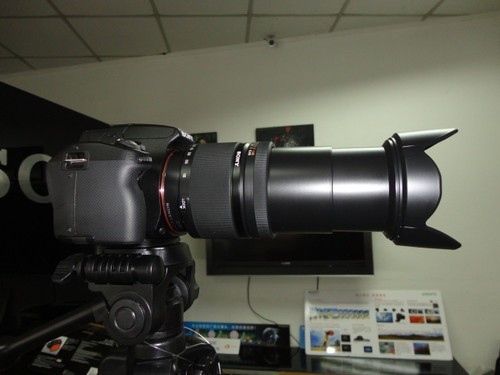 搭载18-250mm镜头 索尼A55套机报7750_数码