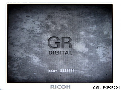 白色经典再袭理光GRD4限量版写真集