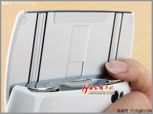 无敌PSP手机索爱XperiaPlay仅1960元