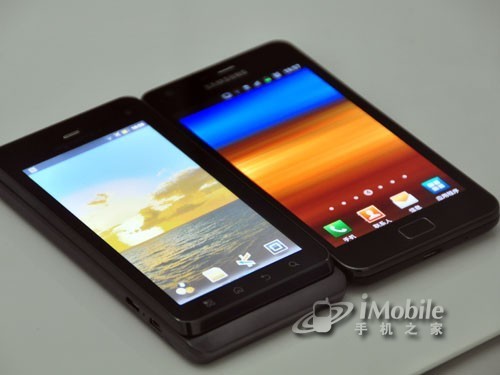 谁的操作更便捷摩托ME863对比三星i9100(3)