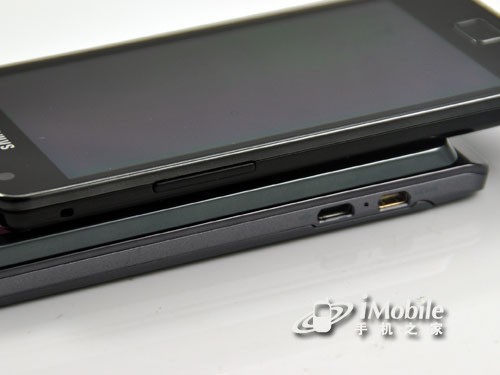 谁的操作更便捷摩托ME863对比三星i9100(2)