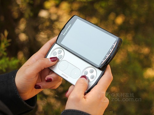 PSPܴ绰 ᰮZ1i2600Ԫ 