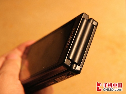 3.5英寸双屏三星双网智能旗舰W999图赏(3)
