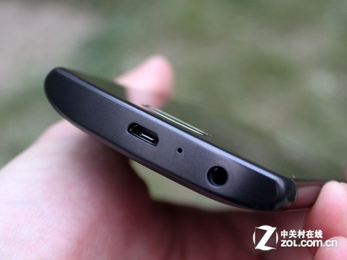 Bada2.0系统三星触控智能S8600评测(2)