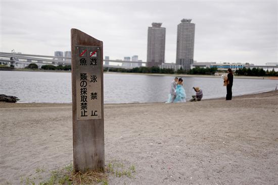 首款蔡司微单镜头索尼24mmf/1.8评测