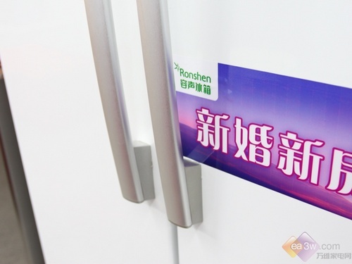 简洁设计受关注容声对开门冰箱不足4000