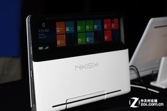 ͻ������Ӣ�ض�չʾ���س��������� 