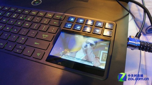CES2012:双屏幕设计Razer展首款笔记本