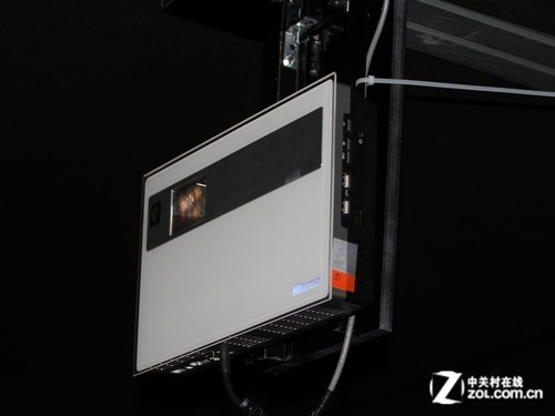 CES2012:海信推出首款LED投影电视机_硬件