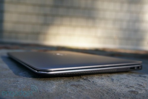 真机抢先看 戴尔XPS 13超极本开箱(图)