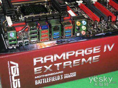 5条PCI-E3.0 X16插槽 华硕ROGX79主板售499