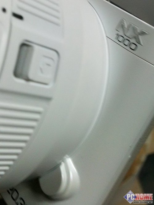 2030W像素 内置WiFi NX1000谍照曝光