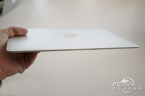 超薄本始祖苹果MacBook Air报7200元
